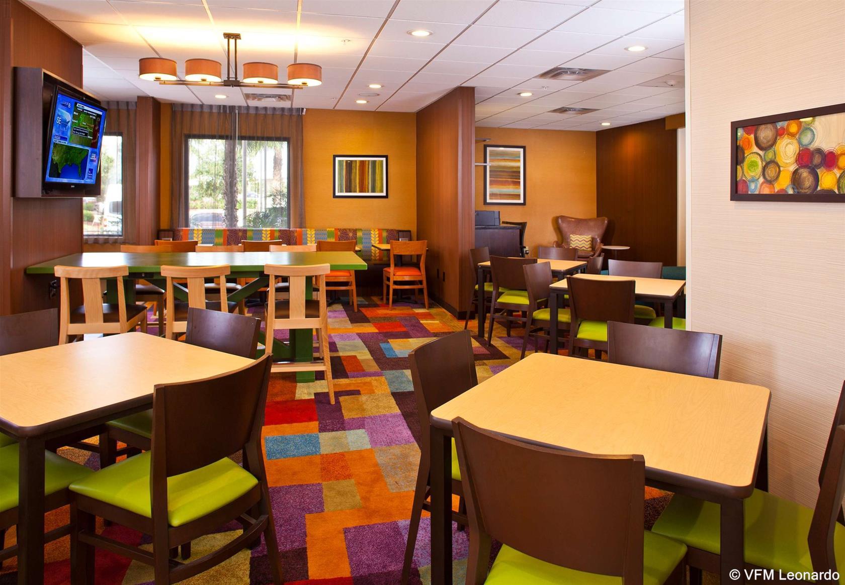 Fairfield Inn & Suites Houston Hobby Airport Экстерьер фото