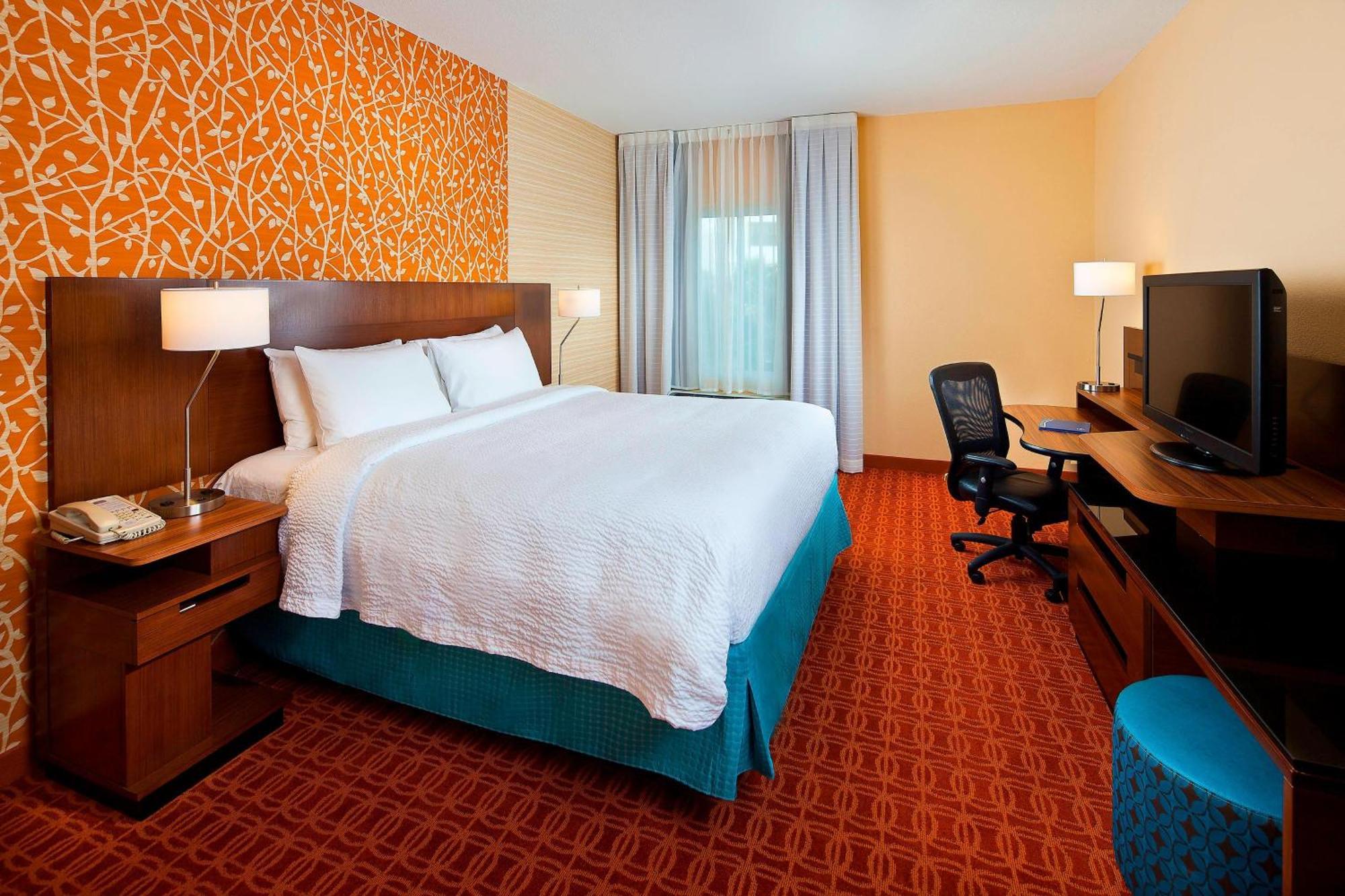 Fairfield Inn & Suites Houston Hobby Airport Экстерьер фото